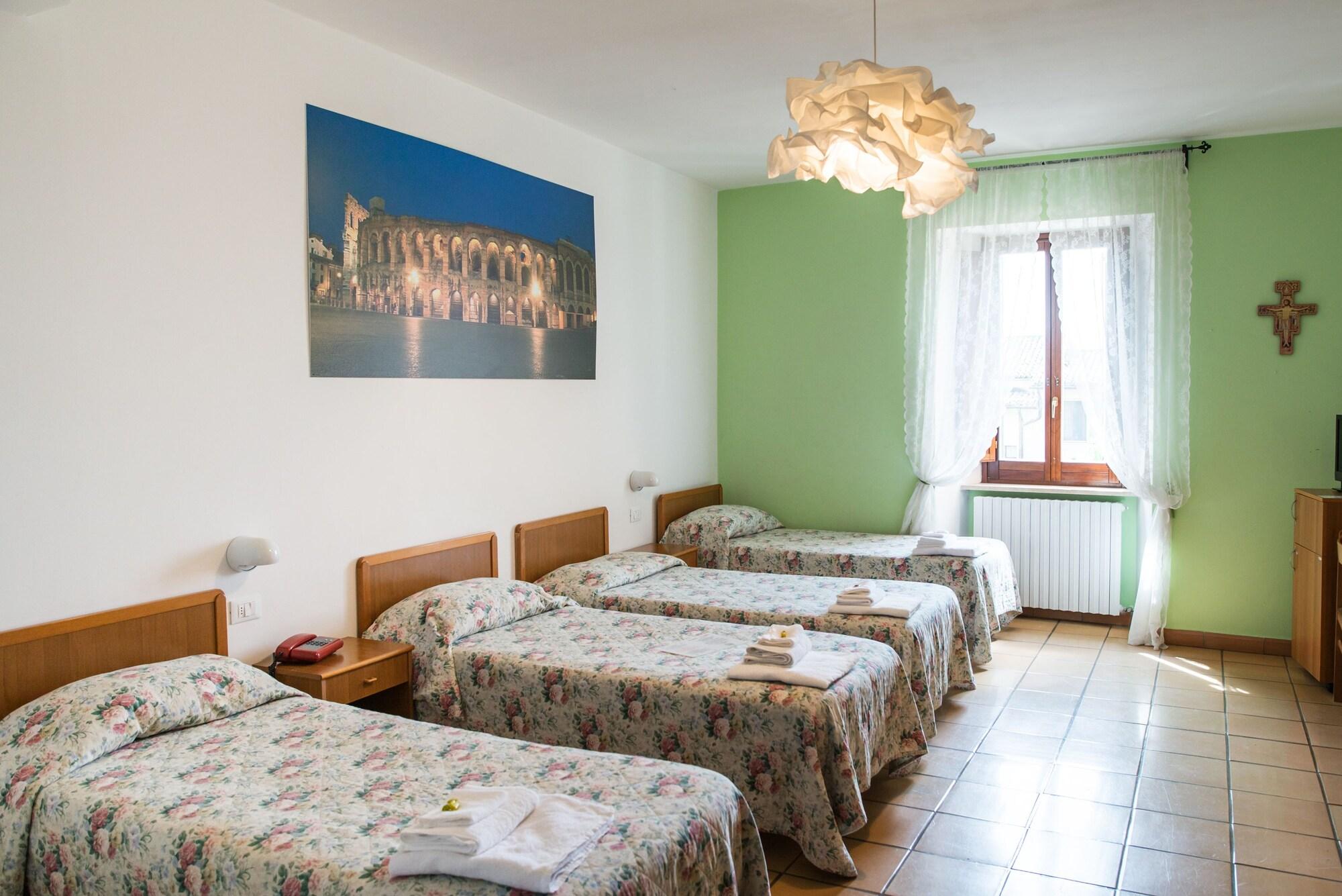 Albergo Ancajani Ассізі Екстер'єр фото