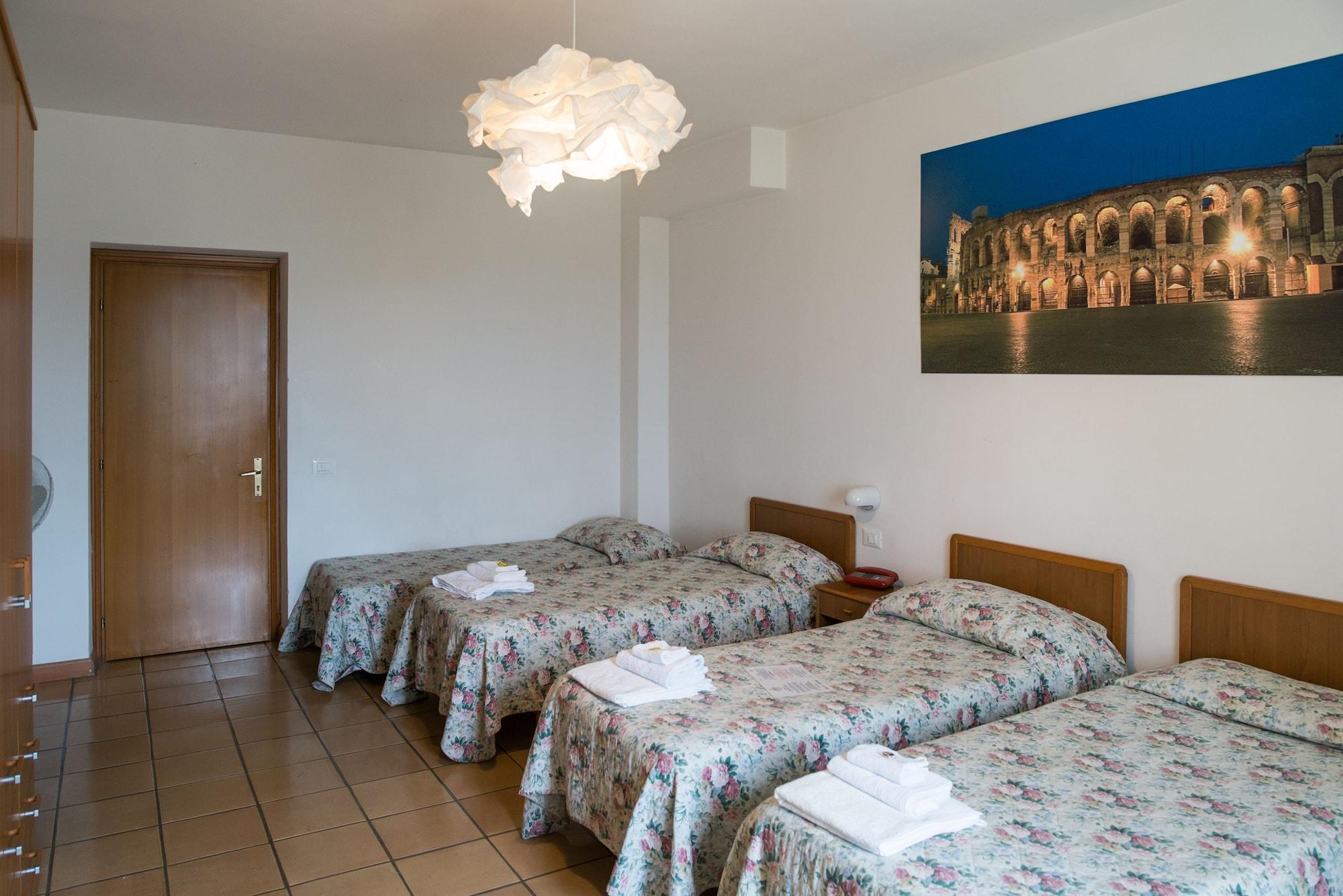Albergo Ancajani Ассізі Екстер'єр фото