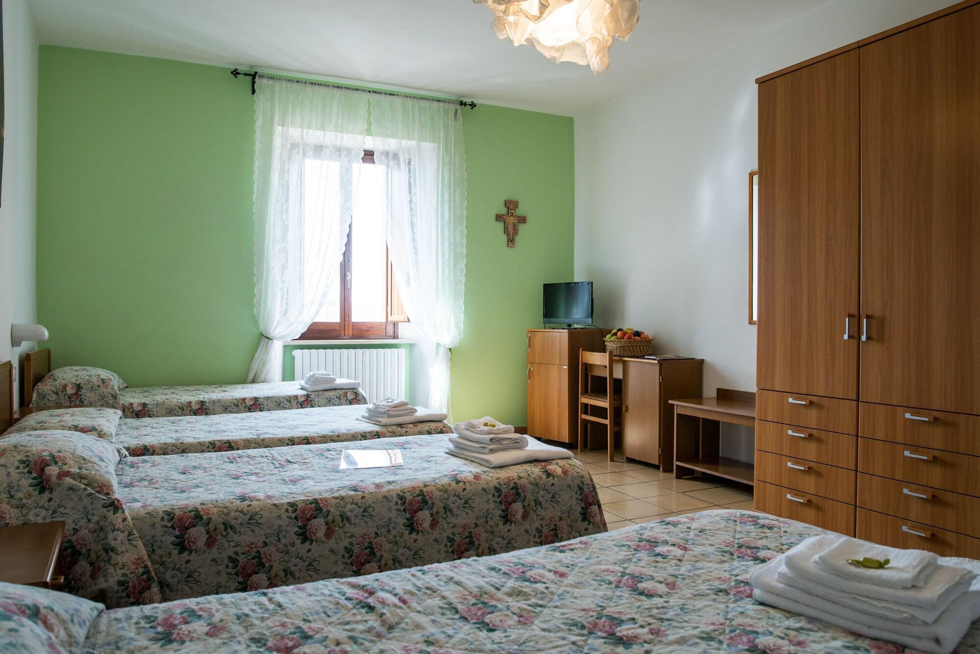 Albergo Ancajani Ассізі Екстер'єр фото